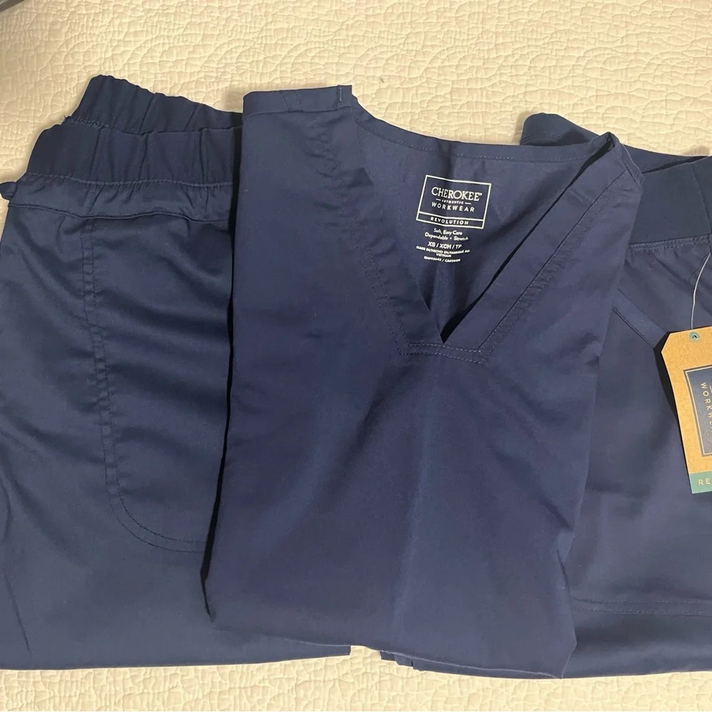 Cherokee Women's Navy Scrubs - Picture 1 of 8